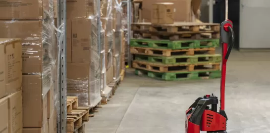 Como escolher o modelo ideal de Porta Pallets para armazém