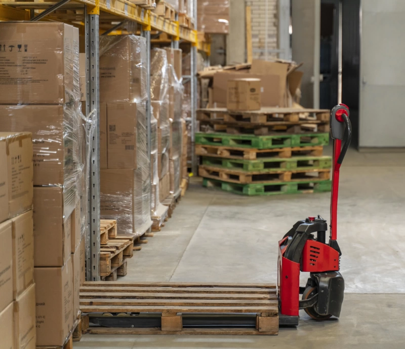 Como escolher o modelo ideal de Porta Pallets para armazém